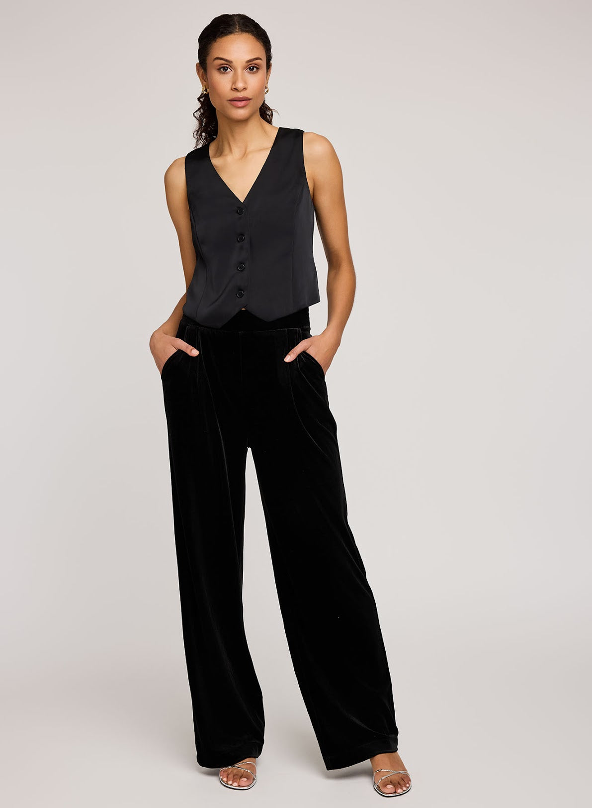 Sylvia Pant- BLACK