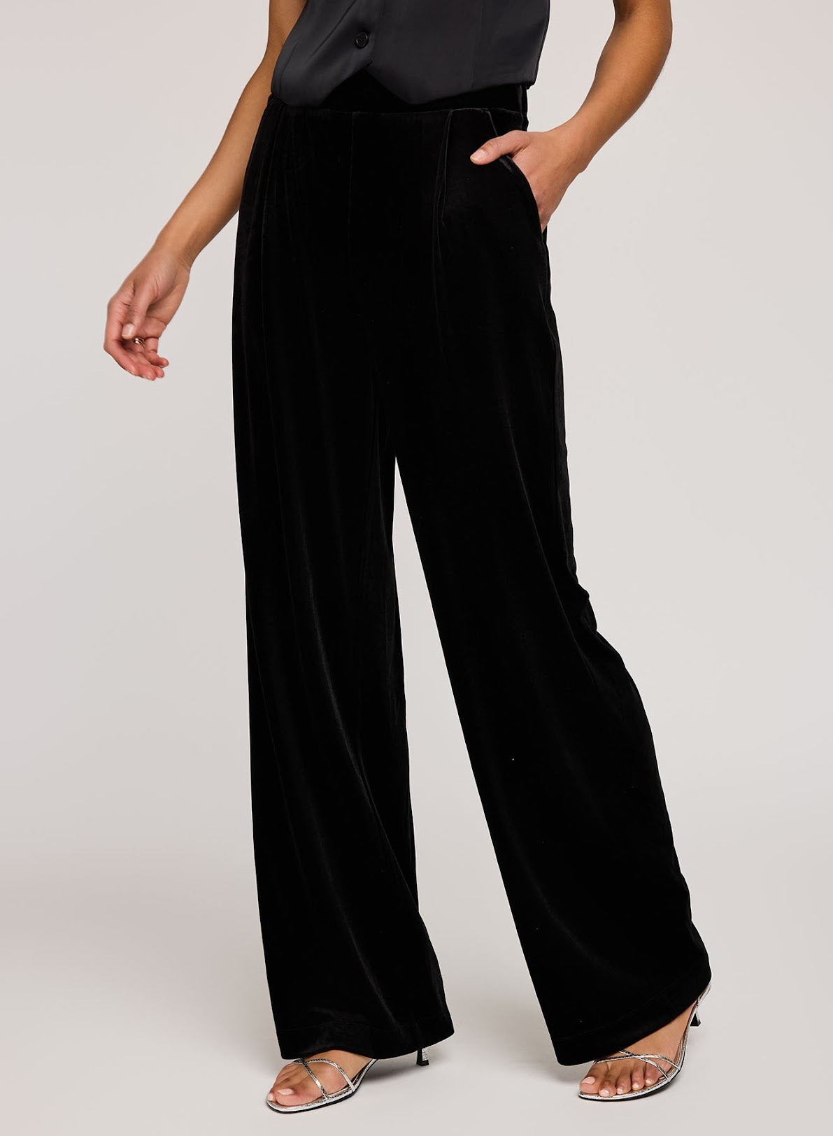 Sylvia Pant- BLACK
