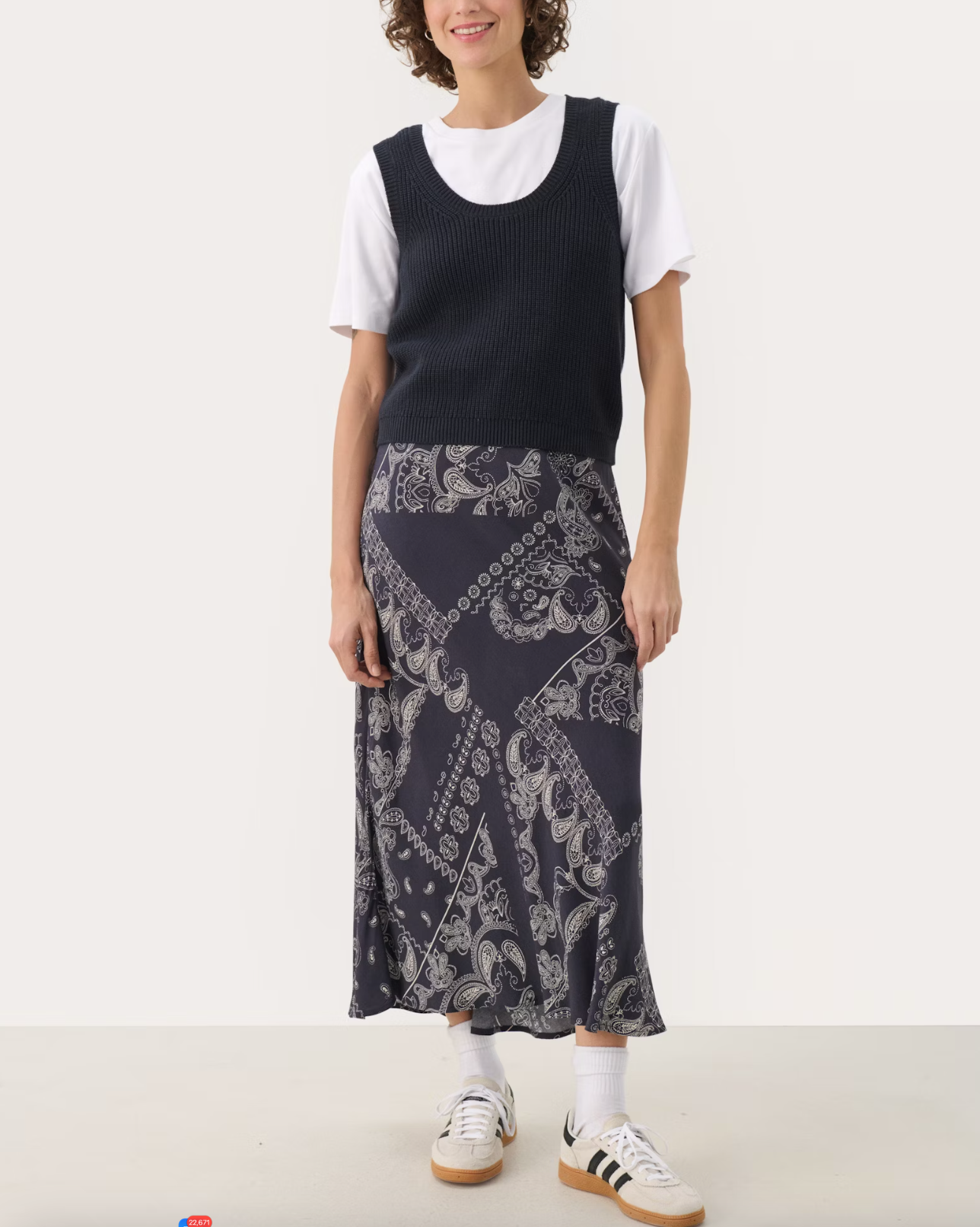 Nirmala Vest- NAVY