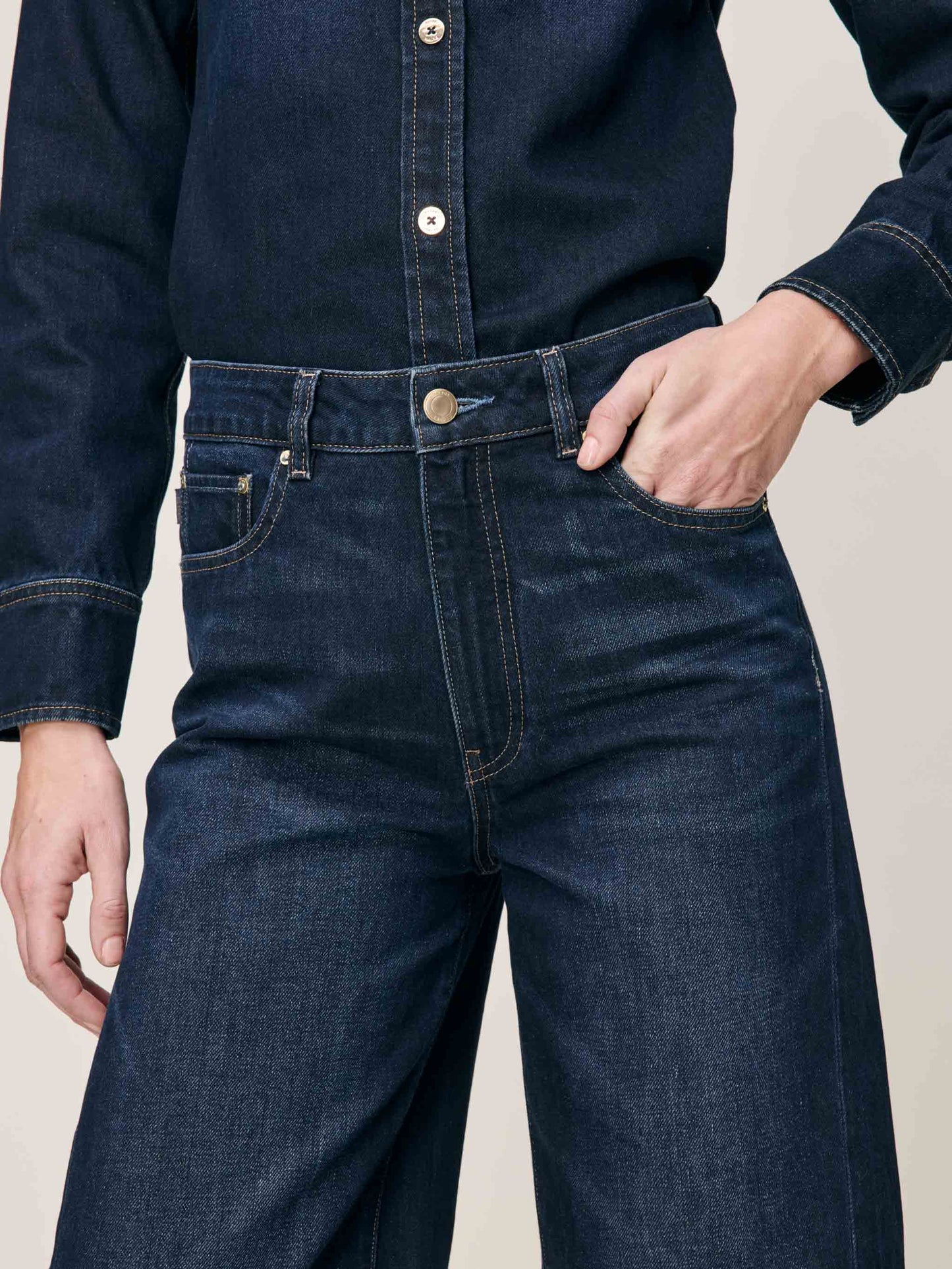 Miro Barrel Jean- VENTURA