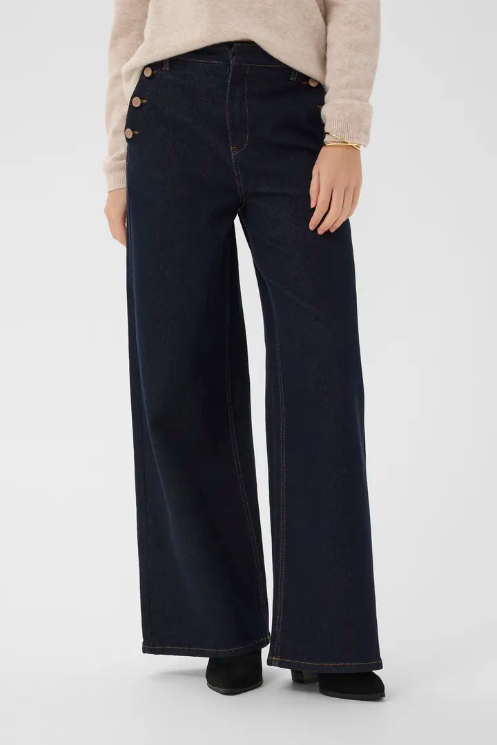 Visti Button Jeans