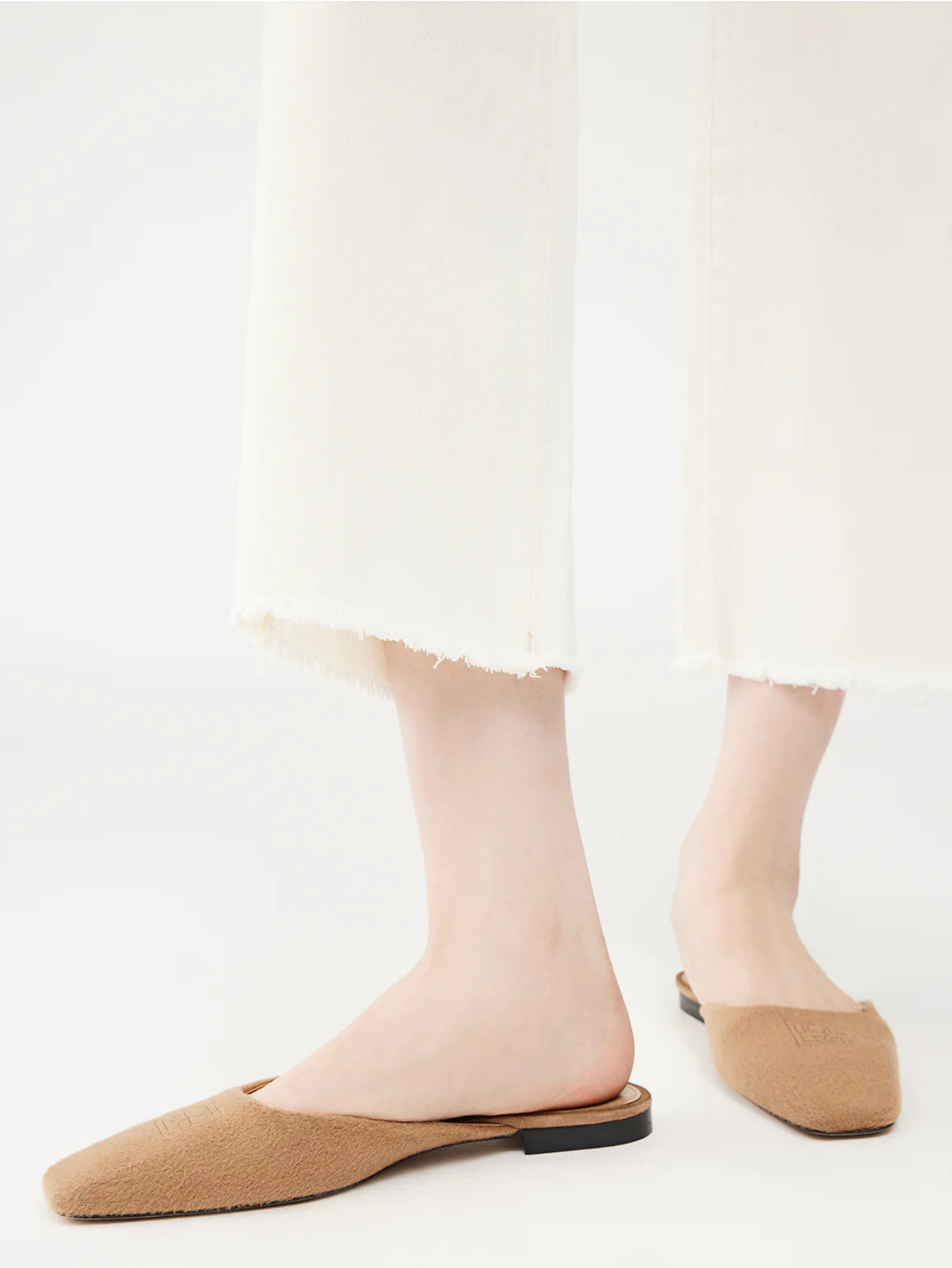 The Hepburn Ankle- EGGSHELL