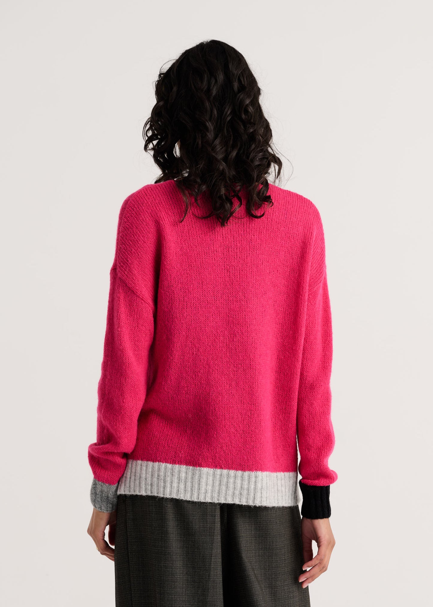 Makena Colour Block V- FUCHSIA